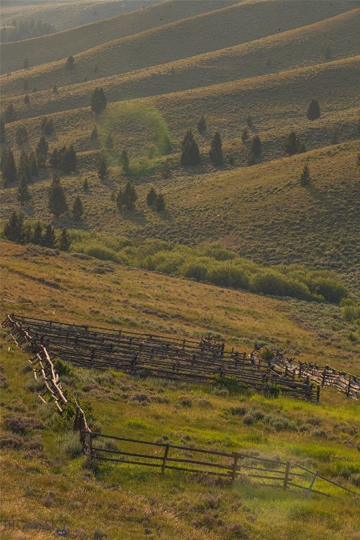 31420 Hwy 324, Dillon MT 59725