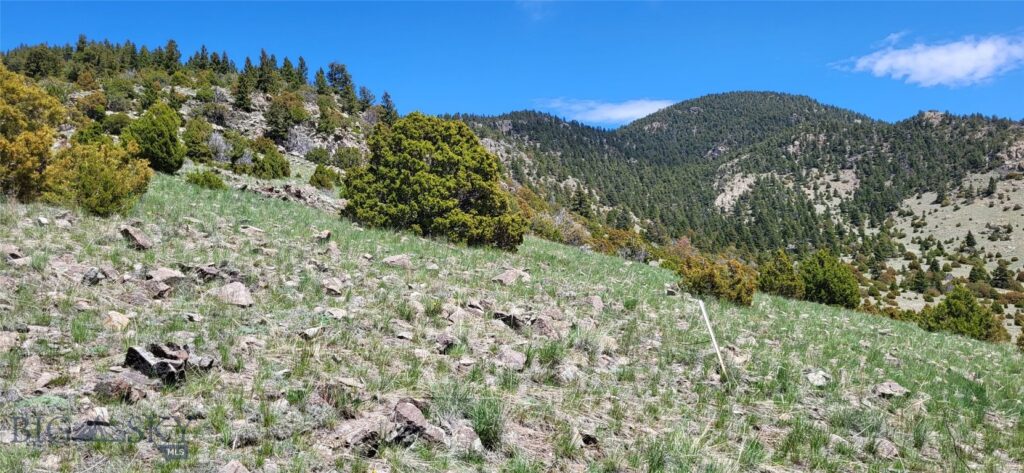 902 Lower Valley Road, Boulder MT 59632