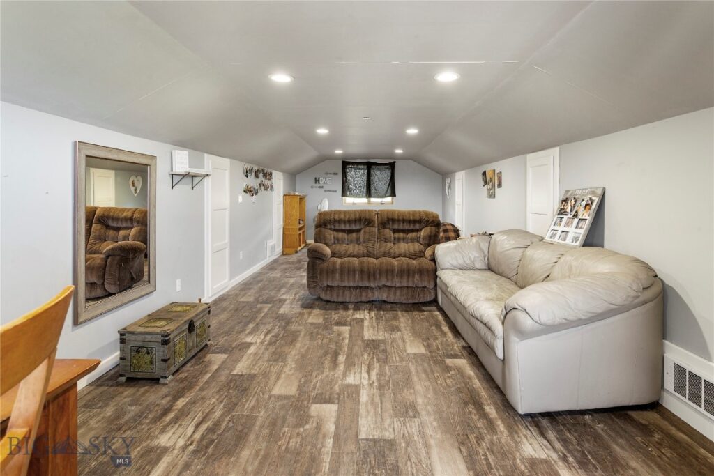 3360 Moulton Reservoir Road, Butte MT 59701