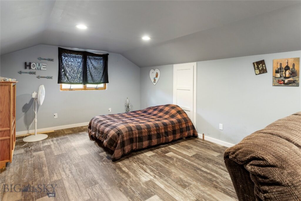 3360 Moulton Reservoir Road, Butte MT 59701