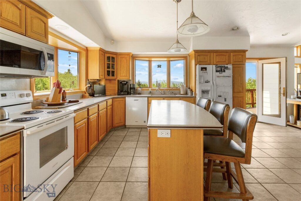 3360 Moulton Reservoir Road, Butte MT 59701