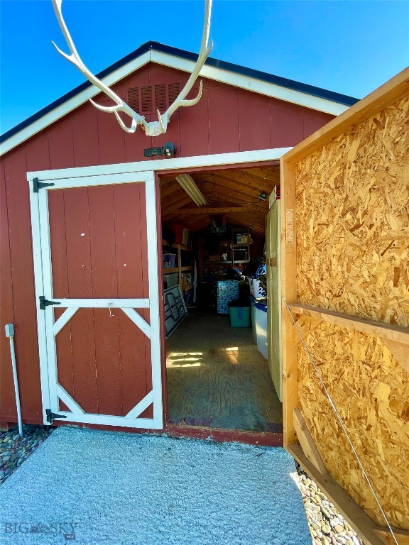 105 Mt-80, Fort Benton MT 59442