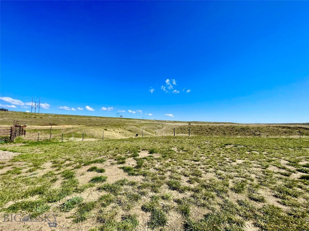 105 Mt-80, Fort Benton MT 59442