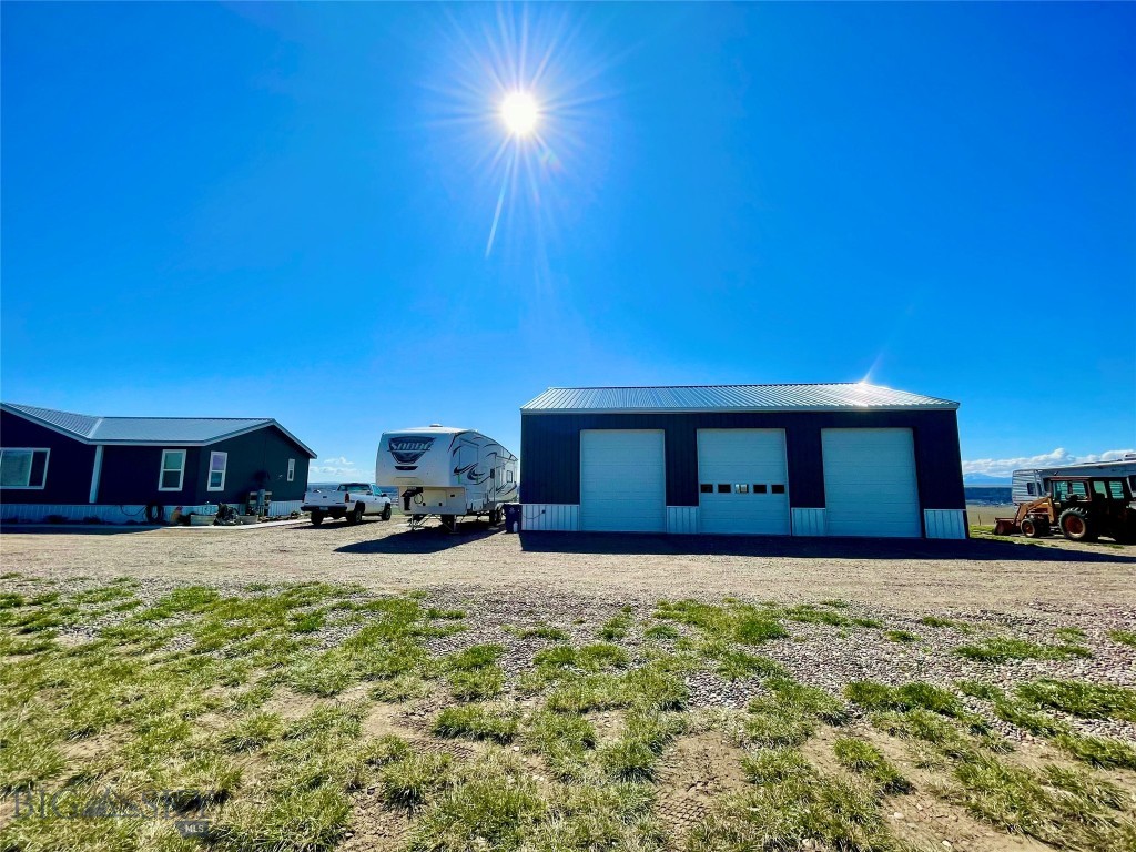 105 Mt-80, Fort Benton MT 59442