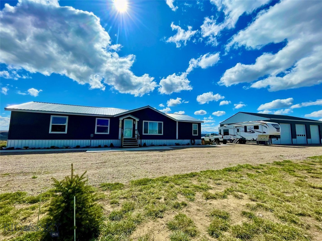 105 Mt-80, Fort Benton MT 59442