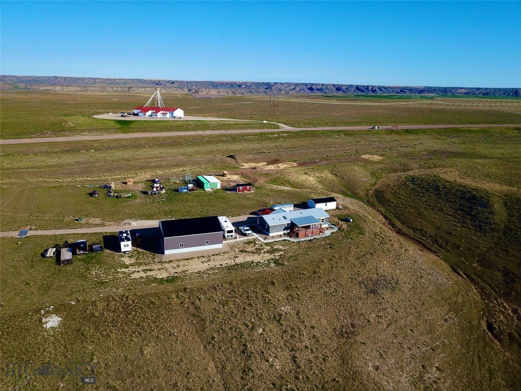 105 Mt-80, Fort Benton MT 59442