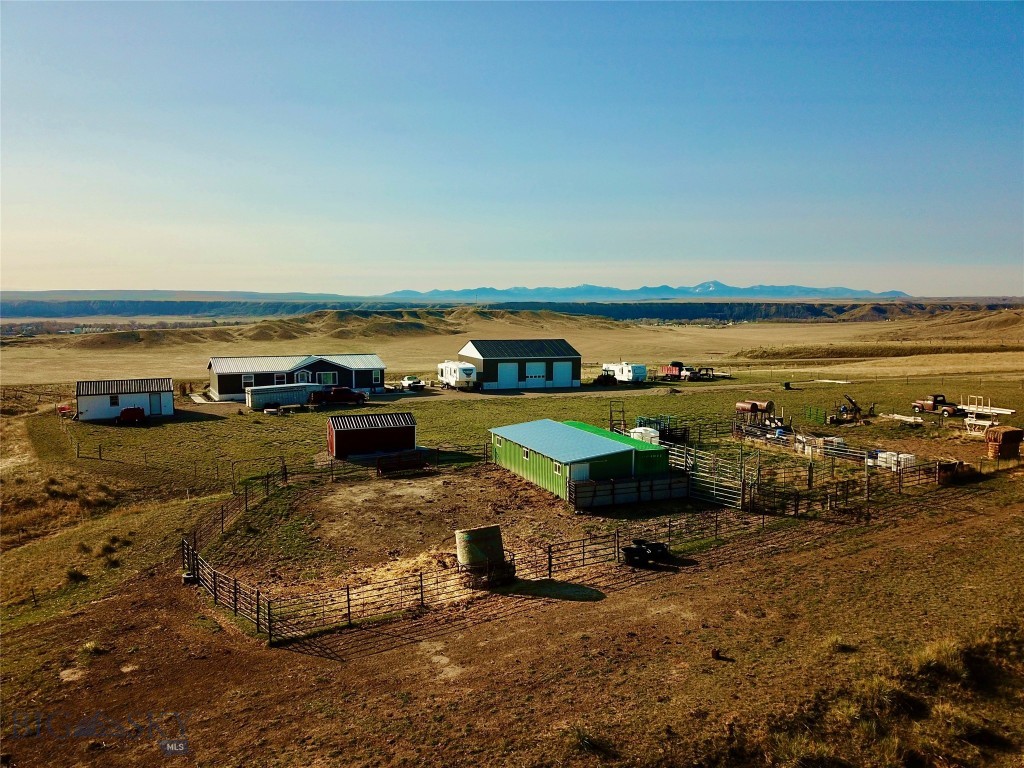 105 Mt-80, Fort Benton MT 59442