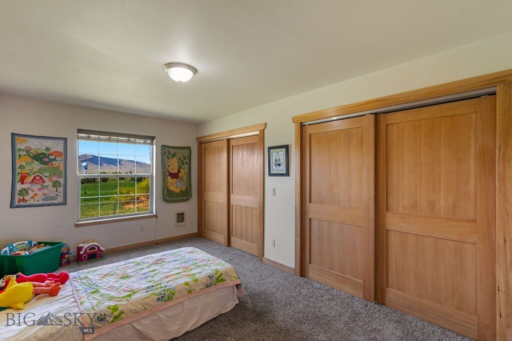 61253 Watson Road,  MT 59865