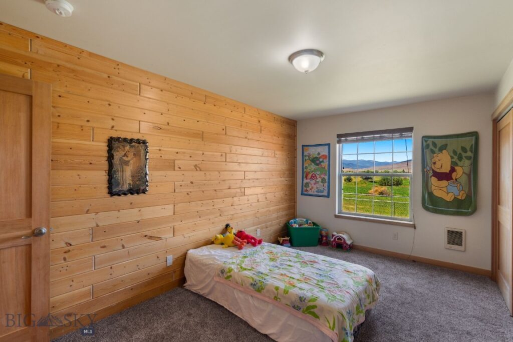 61253 Watson Road,  MT 59865