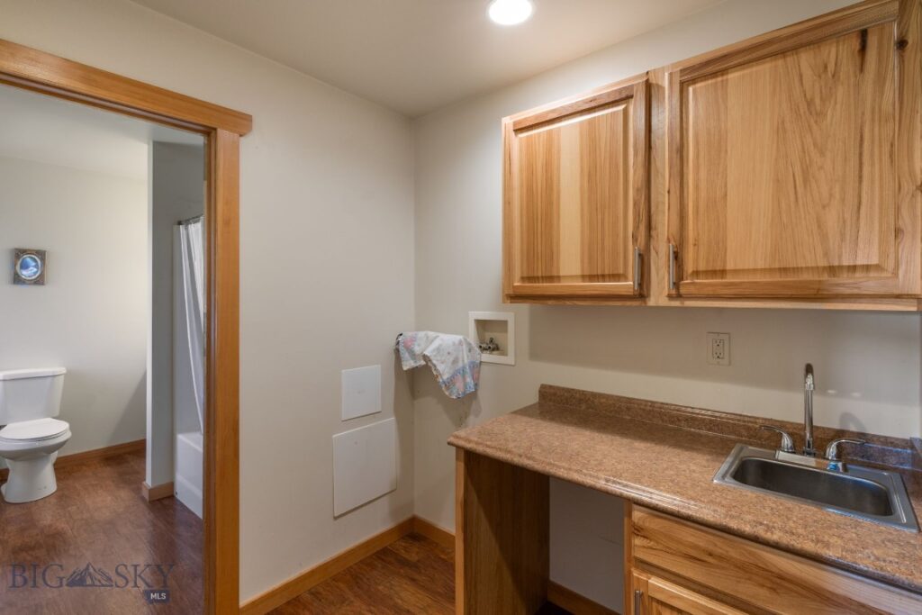 61253 Watson Road,  MT 59865