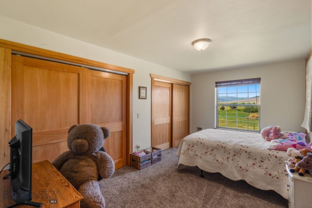 61253 Watson Road,  MT 59865