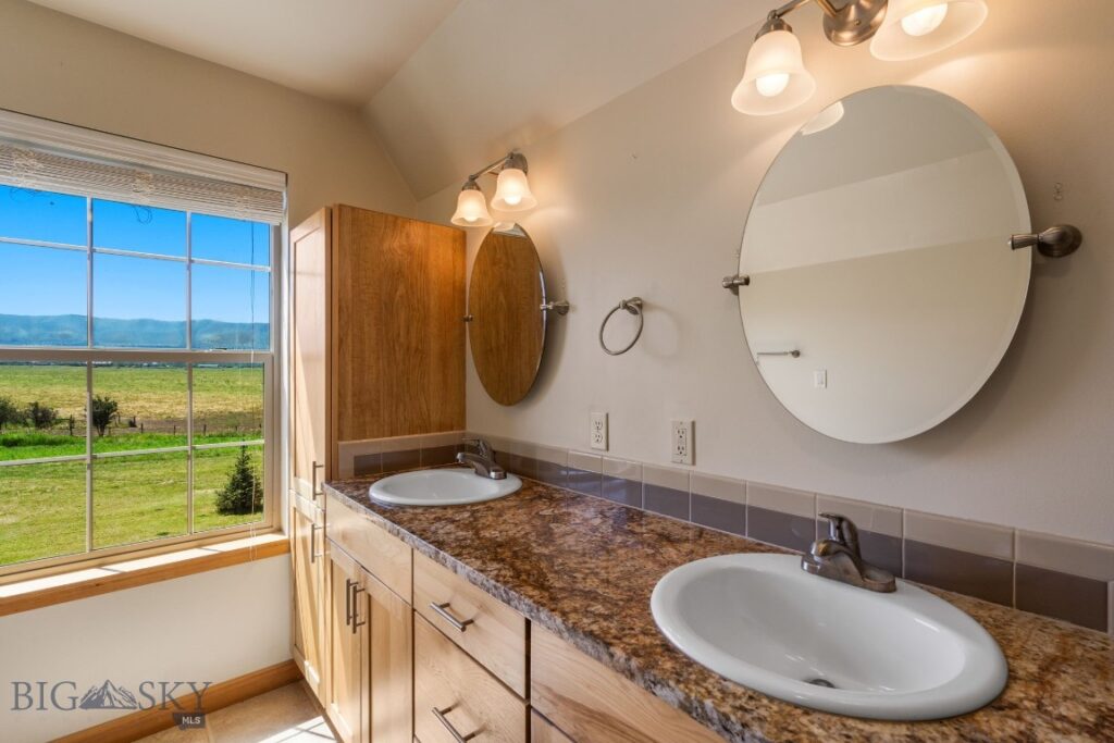 61253 Watson Road,  MT 59865