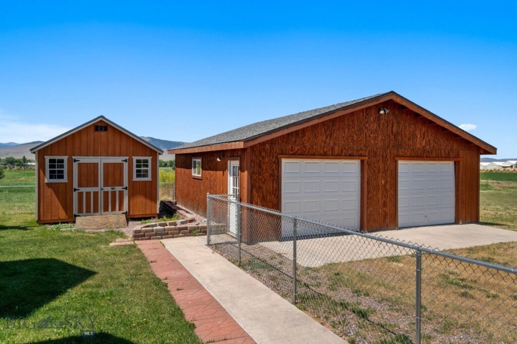 61253 Watson Road,  MT 59865