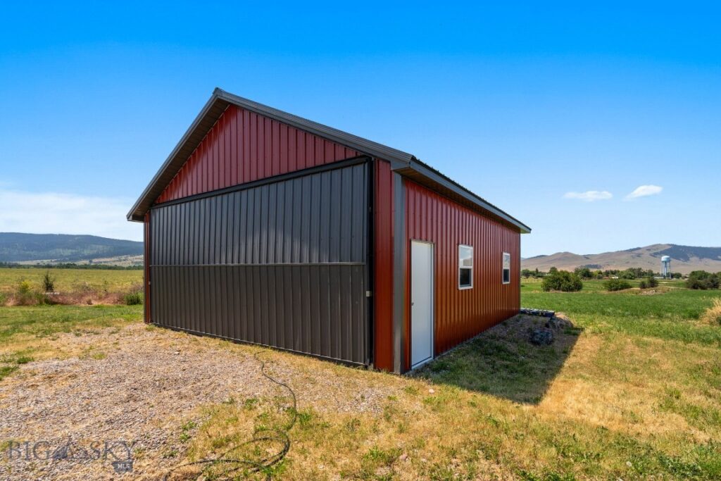 61253 Watson Road,  MT 59865