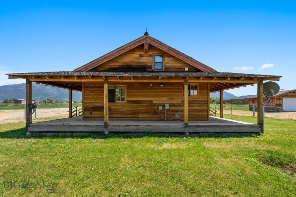 61253 Watson Road,  MT 59865