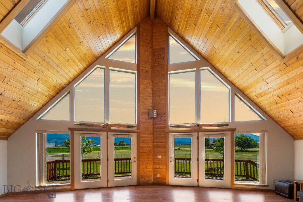 61253 Watson Road,  MT 59865