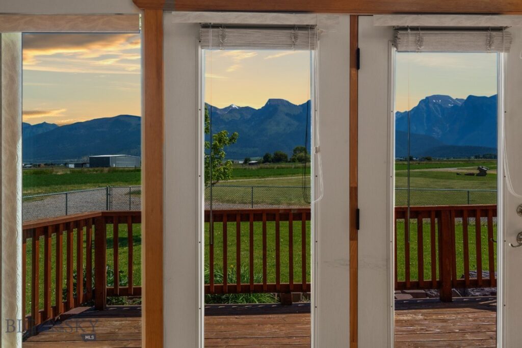 61253 Watson Road,  MT 59865