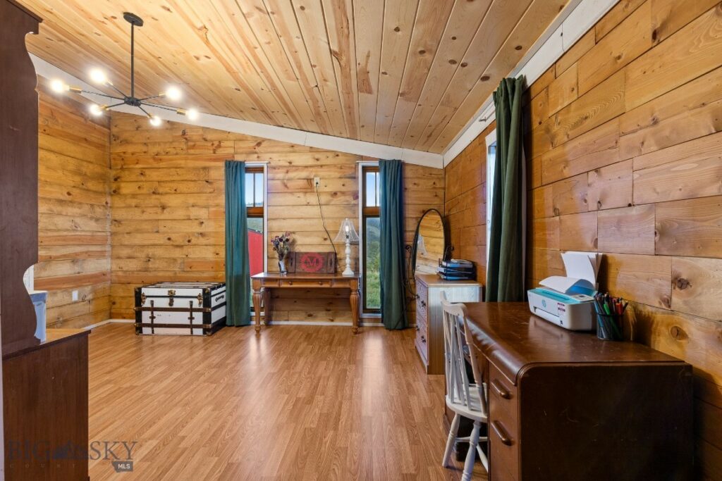 1435 Lone Wolf Trail, Three Forks MT 59752