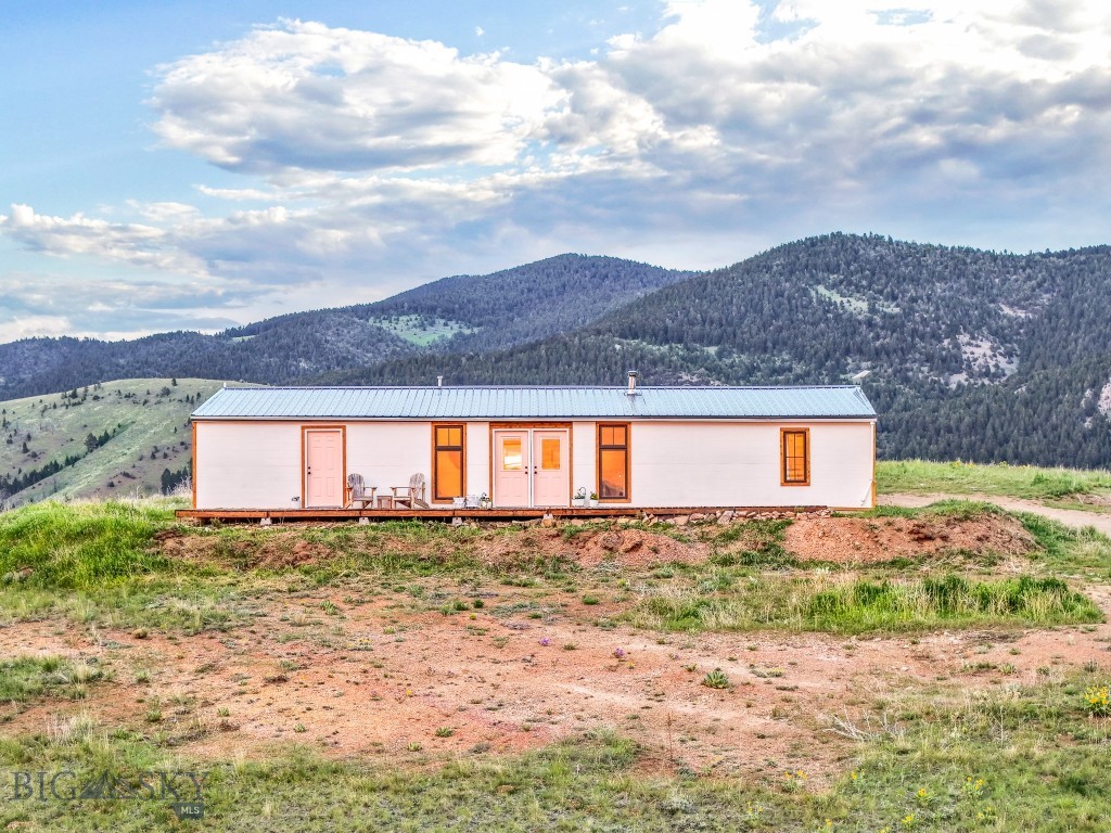 1435 Lone Wolf Trail, Three Forks MT 59752