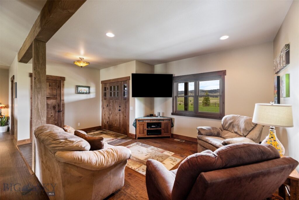27 Raghorn, Ennis MT 59729