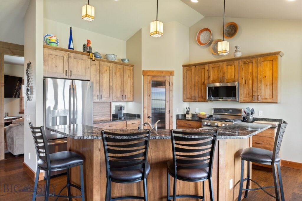 27 Raghorn, Ennis MT 59729