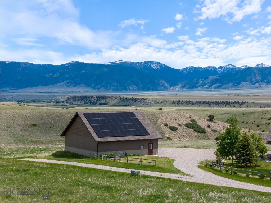 27 Raghorn, Ennis MT 59729