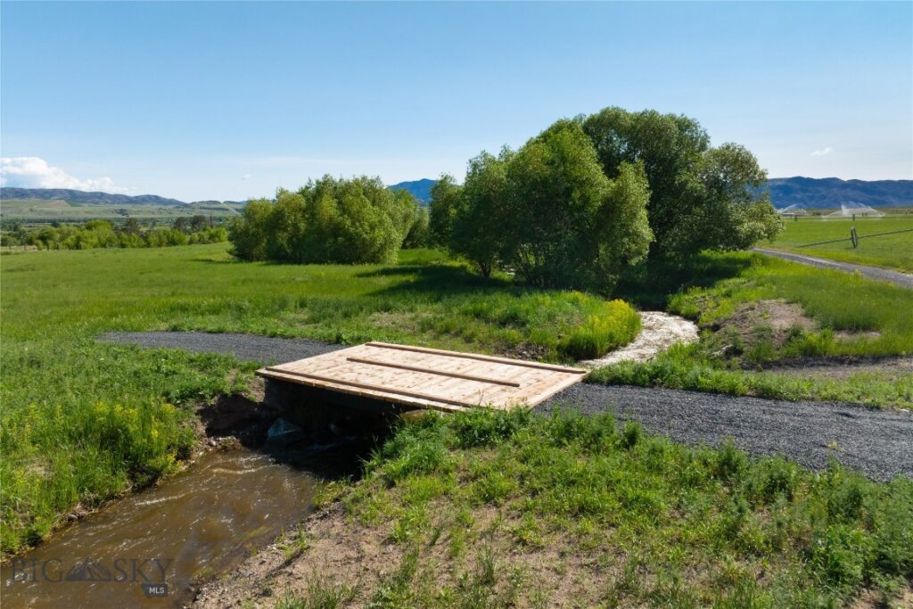 107 Mayflower Road, Whitehall MT 59759