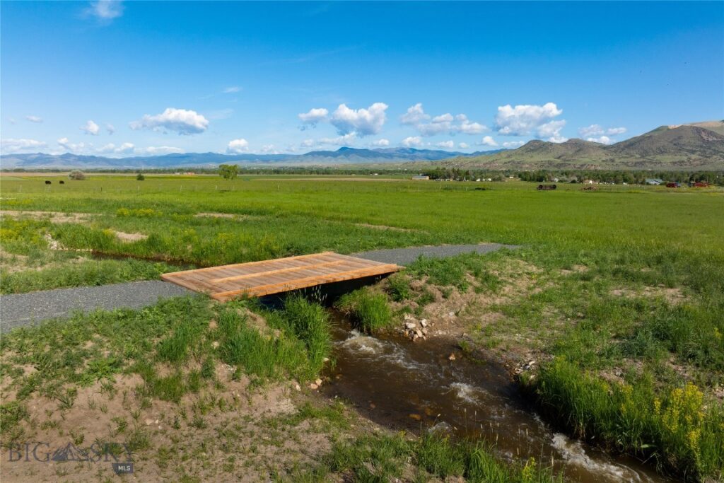107 Mayflower Road, Whitehall MT 59759