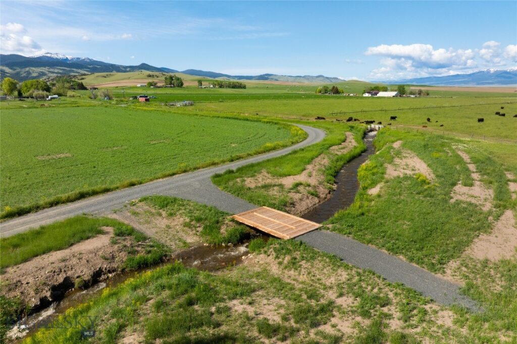 107 Mayflower Road, Whitehall MT 59759