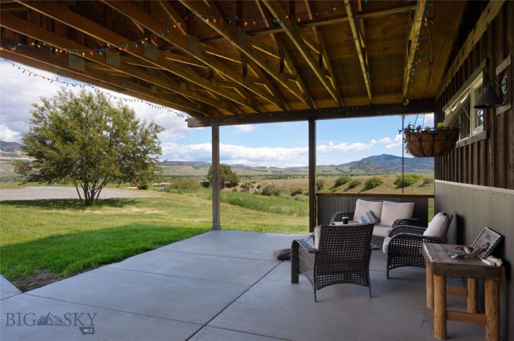 107 Mayflower Road, Whitehall MT 59759