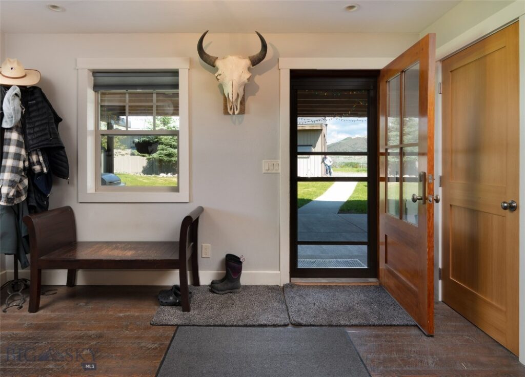 107 Mayflower Road, Whitehall MT 59759