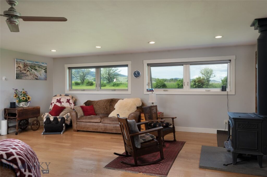 107 Mayflower Road, Whitehall MT 59759