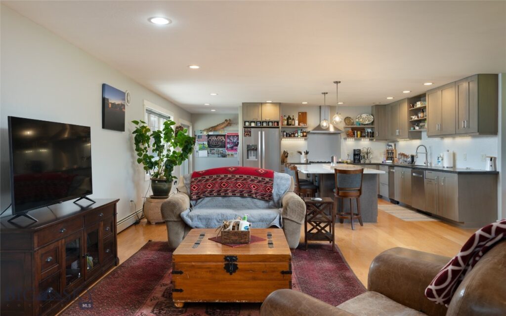 107 Mayflower Road, Whitehall MT 59759