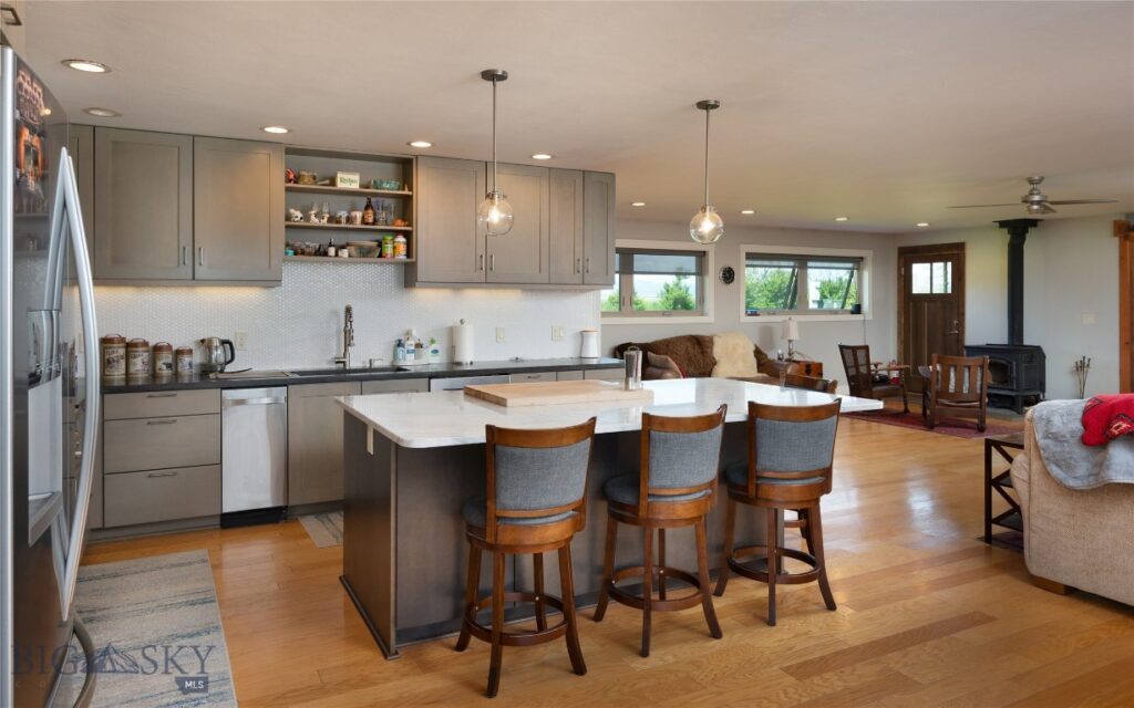 107 Mayflower Road, Whitehall MT 59759