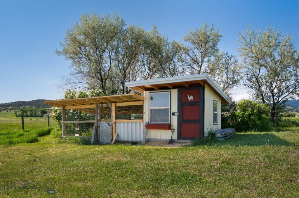 107 Mayflower Road, Whitehall MT 59759