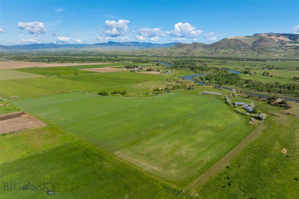 107 Mayflower Road, Whitehall MT 59759