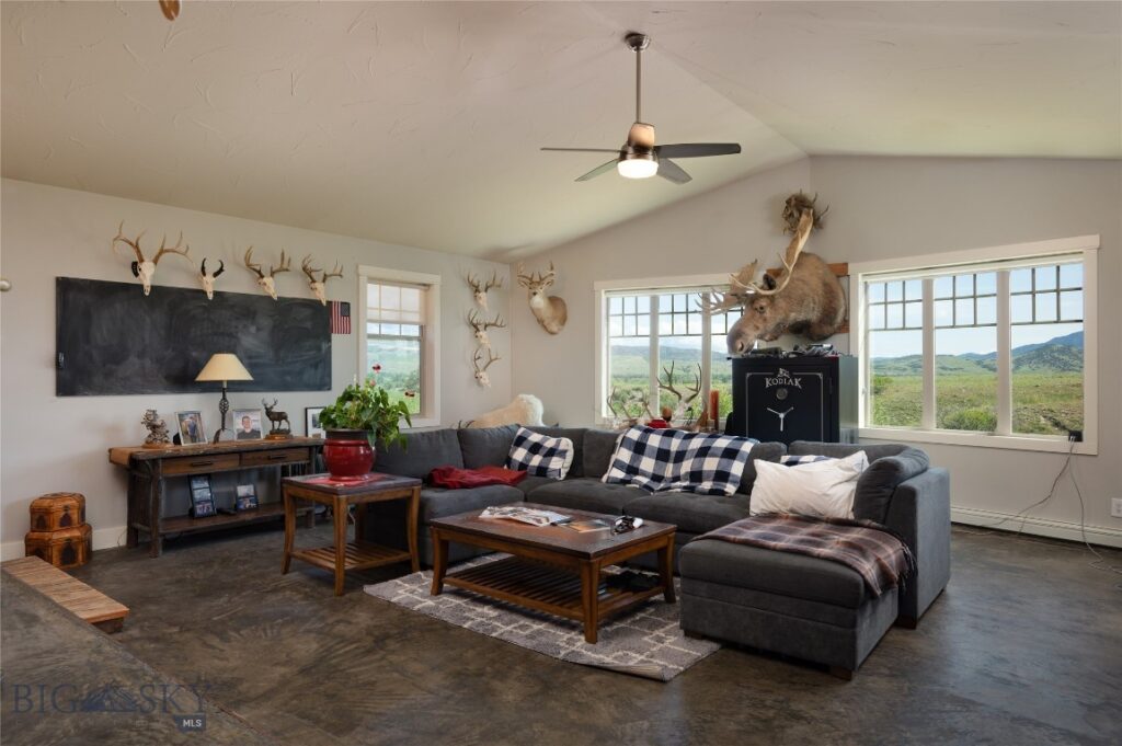 107 Mayflower Road, Whitehall MT 59759