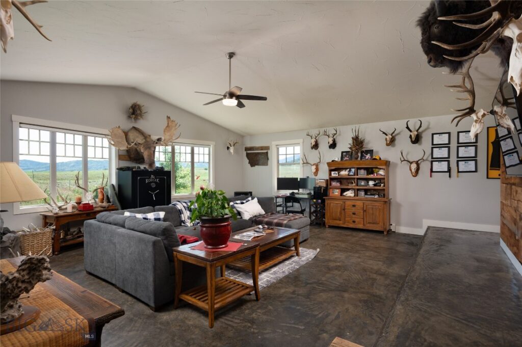 107 Mayflower Road, Whitehall MT 59759