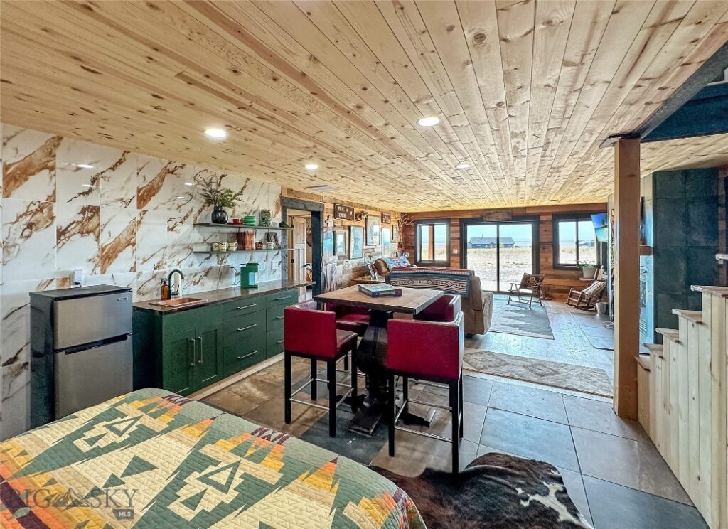 8 Montana Way, Ennis MT 59729