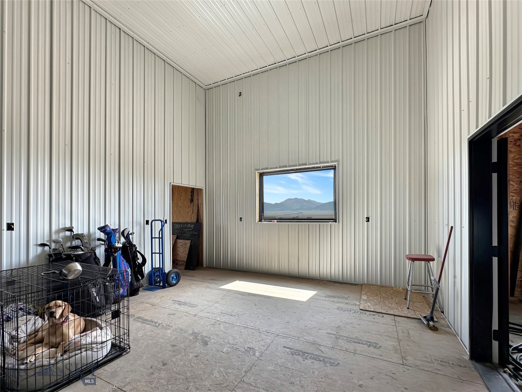 8 Montana Way, Ennis MT 59729