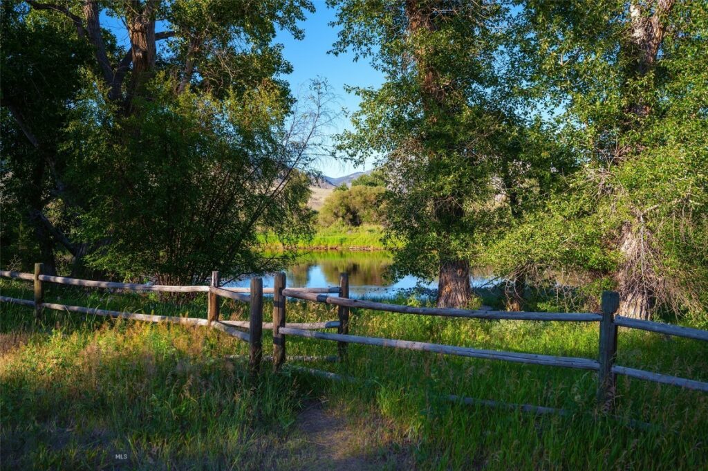 3021 Big Horn Road, Divide MT 59727