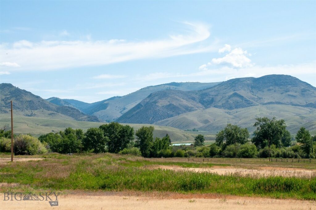 3021 Big Horn Road, Divide MT 59727
