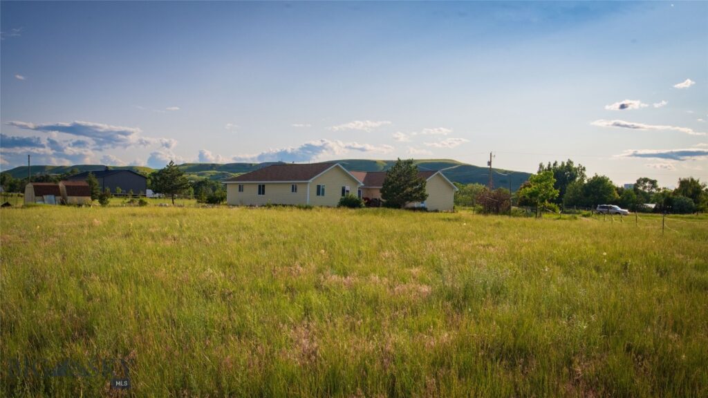 65 Indian Rings Road, Big Timber MT 59011