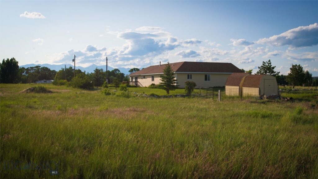 65 Indian Rings Road, Big Timber MT 59011