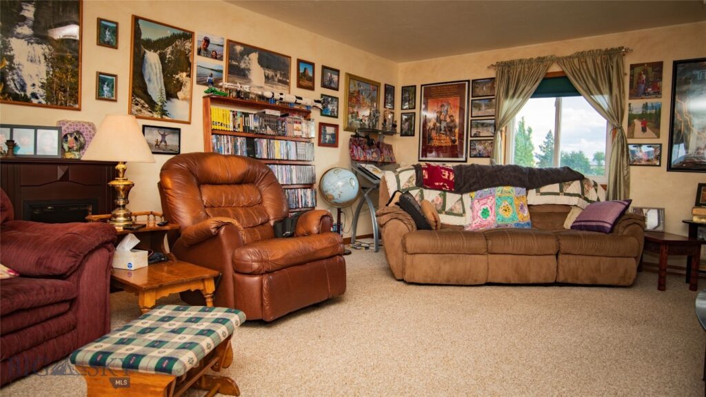 65 Indian Rings Road, Big Timber MT 59011
