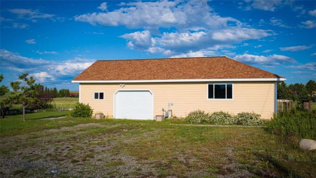 65 Indian Rings Road, Big Timber MT 59011