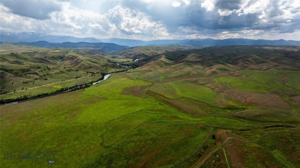 287 Spring Creek Road, Absarokee MT 59001
