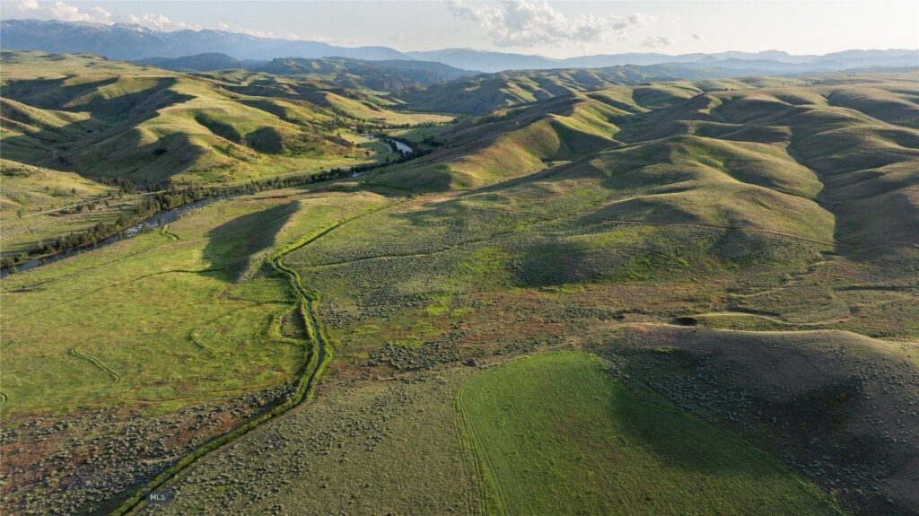 287 Spring Creek Road, Absarokee MT 59001