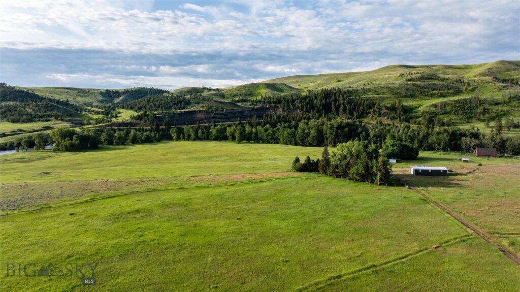 287 Spring Creek Road, Absarokee MT 59001