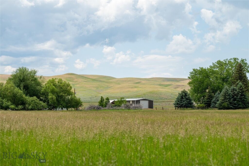 287 Spring Creek Road, Absarokee MT 59001